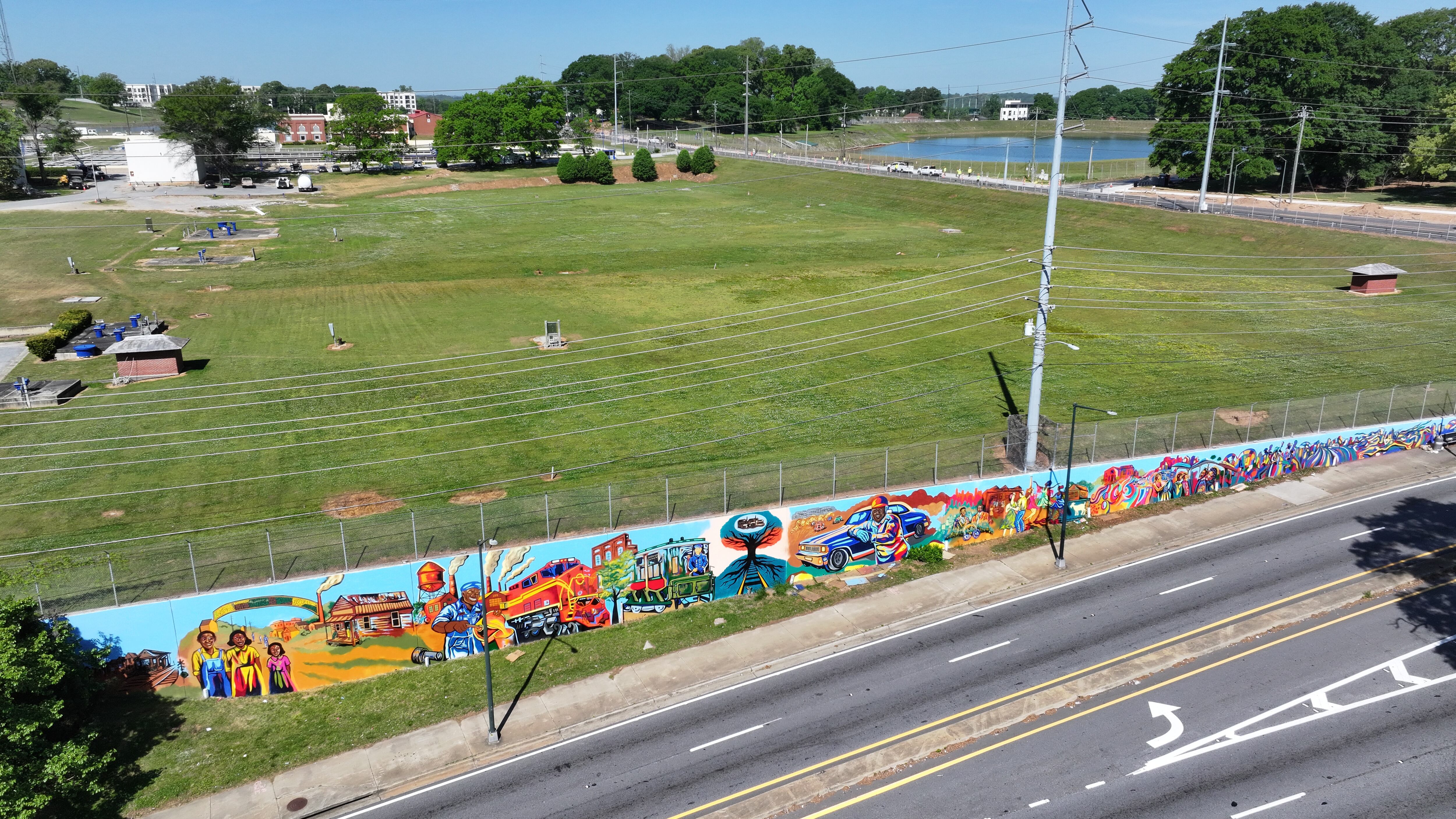 Artist Corey Barksdale creates Black history mural in west Midtown